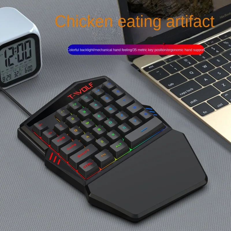 T-WOLF TF900 Set trono tastier - Gaming Accessories Bundle recensione e prezzo